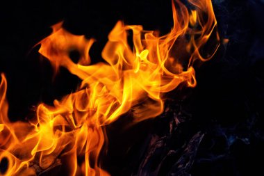 Ateş alevi. Soyut alev, siyah arkaplanda ateş, afiş için alev dokusu, arka plan ve dokuma