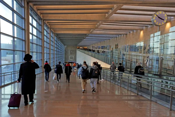 Lod Isr Nov 2022 Passagiers Arriveren Israël Ben Gurion Airport — Stockfoto