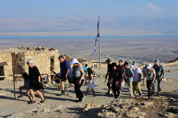 Masada Isr Nov 2022 Tourists Visiting Masada Ancient Fortress Holy — Stock Photo, Image