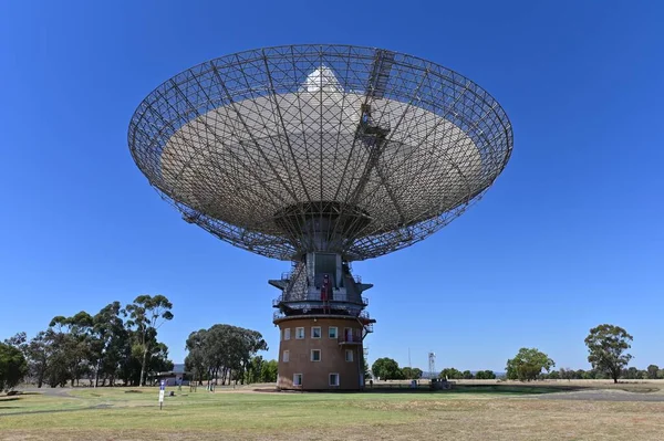 ニューサウスウェールズ州パークス 2023年3月10日 オーストラリアのニューサウスウェールズ州パークス天文台1969年のアポロ計画では 通信とテレメトリ信号をNasaに中継するために使用されたと言われています — ストック写真