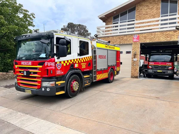 新南威尔士州Admidale Mar 2023 消防局的消防车 2019 20年 新南威尔士州的森林大火规模和强度都是空前的 覆盖了550万公顷 占该州总面积的7 — 图库照片