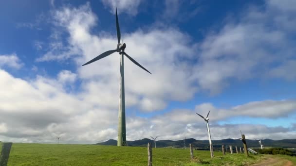 Cairns Června 2023 Větrná Farma Větrného Vrchu Větrná Elektrárna Nedaleko — Stock video