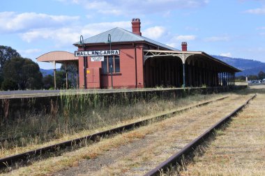 Wallangarra tren istasyonu, Woodlawn Caddesi, Wallangarra, Güney Downs Bölgesi, Queensland, Avustralya 'da miras listesindeki tren istasyonu..