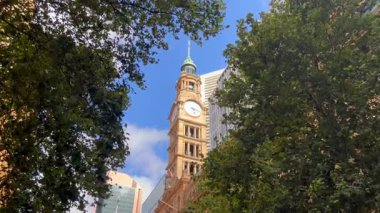 Genel Posta Ofisi 'nin saat kulesi Martin Place, Sydney, New South Wales, Avustralya' da bulunan tarihi eser binası..