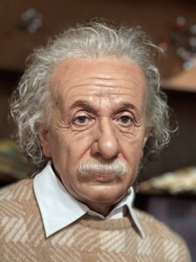 SYDNEY - 29 DEC 2024: Madame Tussauds balmumu müzesinde Albert Einstein 'ın balmumu çalışması. Albert Einstein, Almanya doğumlu bir teorik fizikçiydi ve en çok görelilik teorisini geliştirmesiyle tanınıyordu..