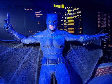 SYDNEY - 29 DEC 2024: Madame Tussauds balmumu müzesinde Batman 'in Balmumu çalışması. Batman DC Comics tarafından yayınlanan Amerikan çizgi romanlarında yer alan bir süper kahraman..