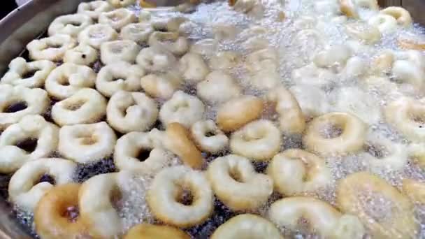 Турецький Донут Локма Смажений Кашель Відміну Від Американських Пончиків Lokma — стокове відео