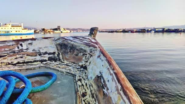 Relitto Vecchia Barca Pesca Legno Presso Filmato Marina — Video Stock