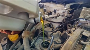 El Arabası Tamirhanesi Yakıt Depolama ve Dökme Yağı Motor, Bakım ve Otomobil Tamirhanesinde Performans. 