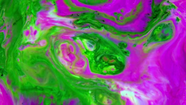 Жидкие Разноцветные Пайнты Смешиваются Замедленной Съемке Жидкие Цветные Рисунки Текстуры — стоковое видео