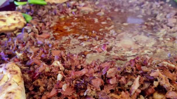 Traditional Turkish Street Flavor Roasted Veal Kavurma Footage — Stock Video