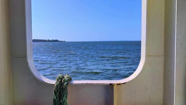 Wody Oceaniczne Ruchomego Okna Pokładu Statku Wyspy Poprzez Nagranie — Wideo stockowe