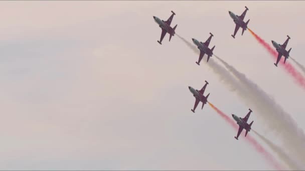 Izmir Turkiye September 2023 Turkiska Flygvapnets Canadair Turkiska Stjärnor Team — Stockvideo