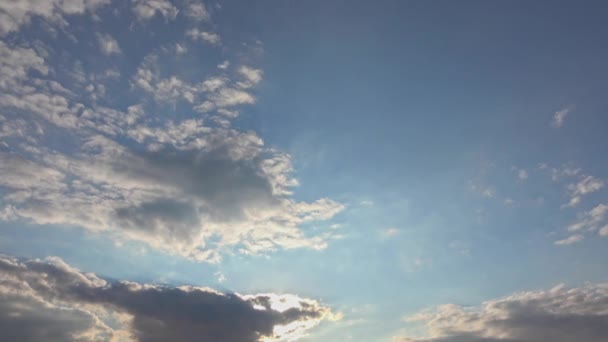 Cumulus Rain Clouds Moving Calmly Sky Footage — Stock video