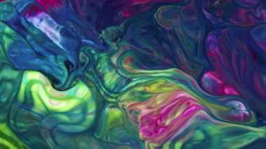 Bu stok videosu, sütün karışık renkli bir boyayla tanıştırıldığında ne olduğunu gösteriyor. Renkler kıvrılır ve yeni boya gölgeleri oluşturur yavaş yavaş bilye karışımına akar. Metin ve grafik ekleyerek bu soyut arkaplanı kullan,