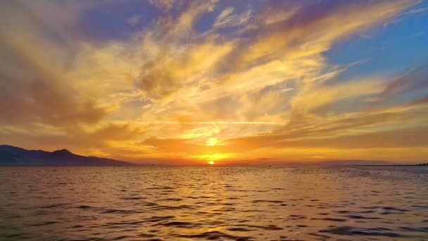 Idyllic Beach Жовтій Осінній Хмарний Захід Заходу Кадри — стокове відео
