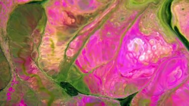 Psikedelik renkli renkli resimlerle soyut bir arkaplan. Sıvı boyanın hareket edip yavaşça kaymasıyla organik etki. Dönüyor ve yayılıyor.