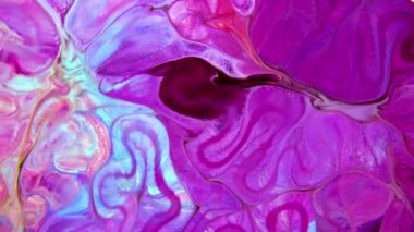 Bu stok videosunda hareket halinde olan soyut bir sıvı yağ tablosu yer alıyor. Reklamlar, sunumlar, slayt gösterileri, televizyon ve filmler için metin arkaplanı ve daha fazlası için bu yağ hareketini kullanın.