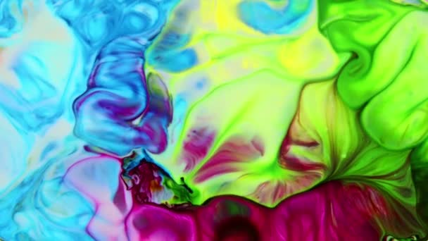 流体芸術のテクスチャ 虹彩塗料の効果を持つ抽象的な背景 流れとスプラッシュを持つ液体アクリルアートワーク ウェブサイトの背景のための混合塗料 — ストック動画