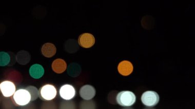 Bulanık Araba Işıkları Gece Şehir Trafik Bokeh Görüntüsü.