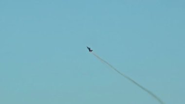 Türk Hava Gösterisi Ekibi Soloturk Gökyüzü Görüntüsünde Yükseliyor.