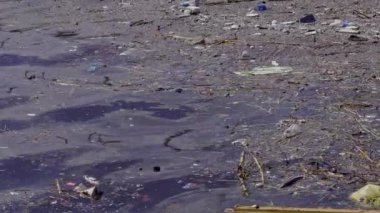 Atık Su Plastik Çöp Kirliliği Görüntüleri.