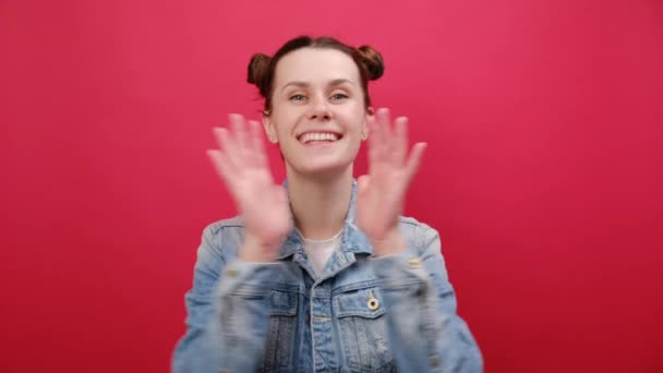Portrait Cheerful Young Caucasian Woman 25S Wearing Denim Jacket Scream — Stock Video