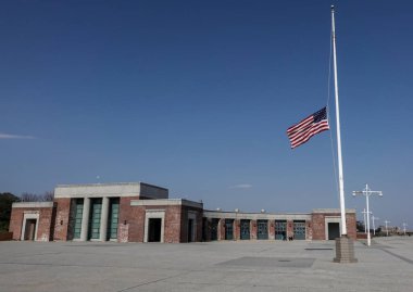 FAR ROCKAway, New York - 4 Nisan 2021: Far Rockaway, New York 'taki Jacob Riis Park Merkezi