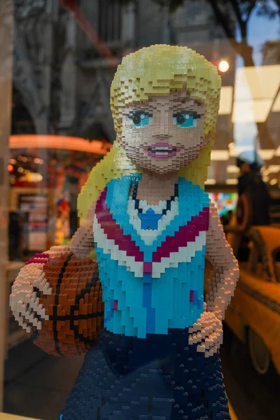 Nova Iorque Setembro 2022 Escultura Lego Loja Lego Fifth Avenue — Fotografia de Stock