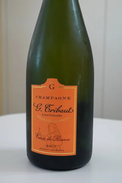 New York September 2022 Champagne Tribaut Cuvee Reserve Brut Будинок — стокове фото