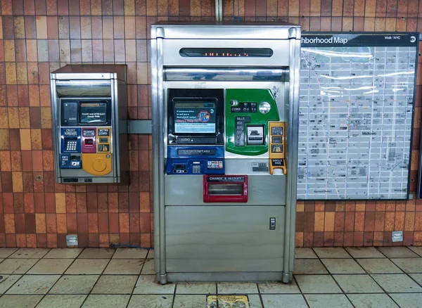 Nova Iorque Novembro 2022 Nova York Metrocard Vending Machine Localizado — Fotografia de Stock
