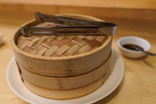 아시아 식당의 대나무 증기선 — 스톡 사진