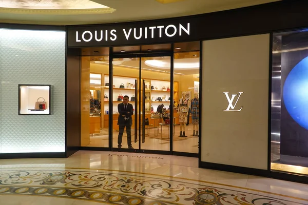 Hanoi Vietnam October 2019 Louis Vuitton Luxury Brand Store Trang — Stock Photo, Image