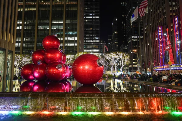Nueva York Noviembre 2022 Decoraciones Navideñas Cerca Del Emblemático Radio —  Fotos de Stock