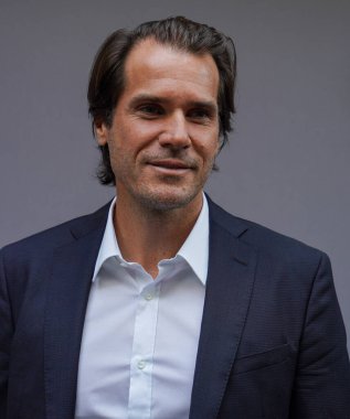 PARIS, FRANCE - 30 Mayıs 2022: Eski Alman profesyonel tenisçi Tommy Haas, Fransa 'nın başkenti Paris' te 2022 Roland Garros 'ta düzenlenen tenis efsaneleri basın toplantısında