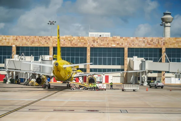 Cancun Messico Settembre 2021 Aereo Spirit Airlines Asfalto All Aeroporto — Foto Stock
