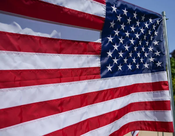 Bandera Americana Viento —  Fotos de Stock