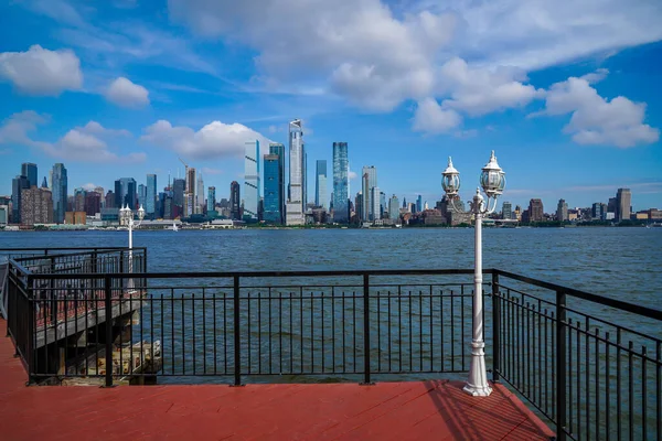 Midtown Manhattan Skyline Utsikt Från New Jersey Waterfront — Stockfoto