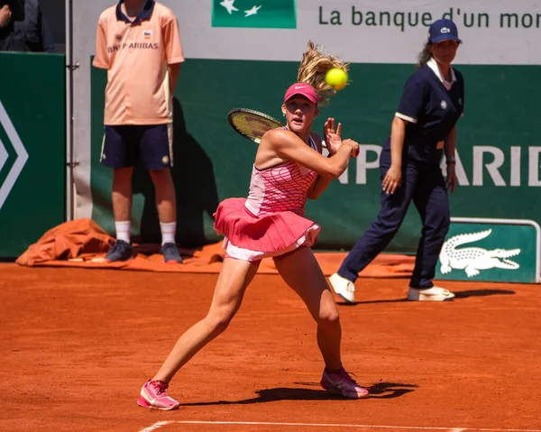 Paris Frankrike Juni 2023 Professionell Tennisspelare Mirra Andreeva Ryssland Aktion — Stockfoto