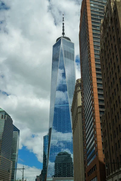 曼哈顿下城的世界贸易中心或自由塔 世界贸易中心是美国最高的建筑 是西半球最高的建筑 也是世界第七高的建筑 — 图库照片