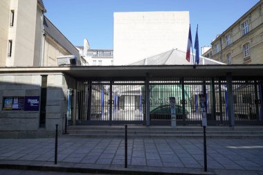 PARIS, FRANCE - 1 Haziran 2023: Memorial de la Shoah, Fransa 'nın Marais bölgesindeki Yahudi soykırımı müzesi, İkinci Dünya Savaşı' nın başında büyük bir nüfusa sahipti.