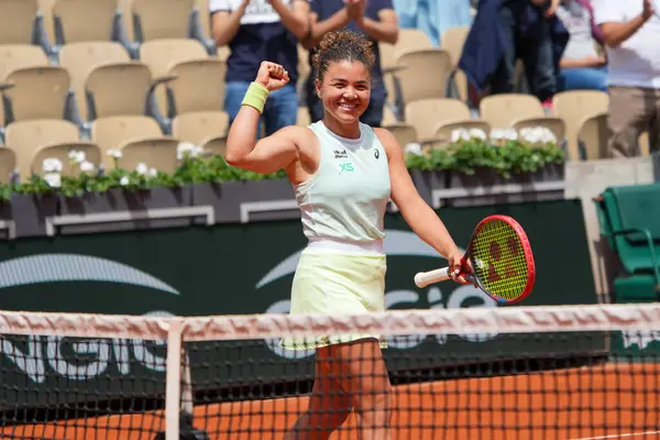 stock image PARIS, FRANCE - JUNE 3, 2024: Jasmine Paolini of Italy celebrates victory after her 2024 Roland Garros round 4 match against Elina Avanesyan of Russia at Court Suzanne Lenglen in Paris, France