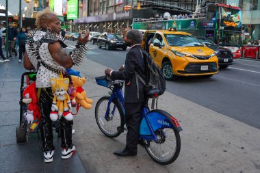 NEW YORK - 23 Mayıs 2023: Manhattan şehir merkezinde New York City sahnesi