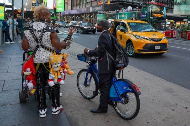 NEW YORK - 23 Mayıs 2023: Manhattan şehir merkezinde New York City sahnesi