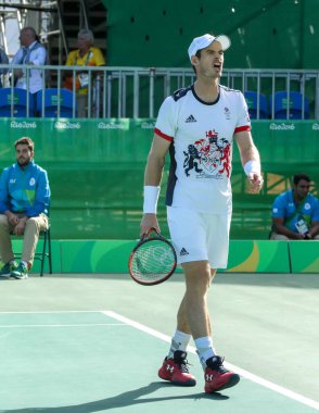 Rio De Janeiro, Brezilya - 12 Ağustos 2016: Olimpiyat Şampiyonu Andy Murray Büyük Britanya'nın işlemi Rio 2016 Olimpiyat Oyunları, Olympic Tennis Centre'erkekler tekler çeyrek final sırasında