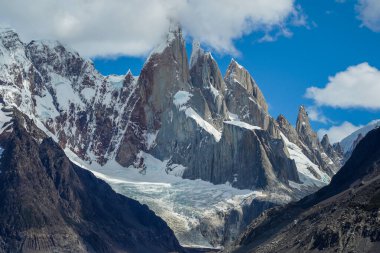 Los Glaciares Ulusal Parkı 'ndaki Cerro Torre Dağı, Arjantin Patagonya