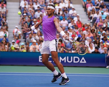 New York - 31 Ağustos 2019 Grand Slam şampiyonu İspanyol Rafael Nadal, New York 'taki Billie Jean King Ulusal Tenis Merkezi' nde oynanan 2019 US Open üçüncü tur karşılaşmasında