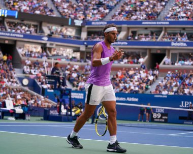 New York - 31 Ağustos 2019 Grand Slam şampiyonu İspanyol Rafael Nadal, New York 'taki Billie Jean King Ulusal Tenis Merkezi' nde oynanan 2019 US Open üçüncü tur karşılaşmasında