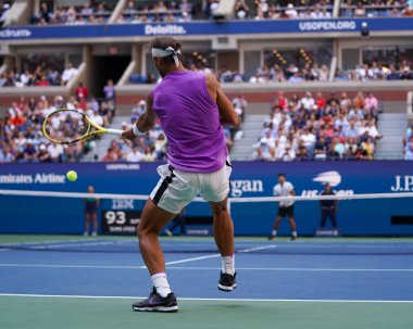 New York - 31 Ağustos 2019 Grand Slam şampiyonu İspanyol Rafael Nadal, New York 'taki Billie Jean King Ulusal Tenis Merkezi' nde oynanan 2019 US Open üçüncü tur karşılaşmasında
