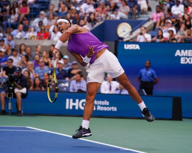 New York - 31 Ağustos 2019 Grand Slam şampiyonu İspanyol Rafael Nadal, New York 'taki Billie Jean King Ulusal Tenis Merkezi' nde oynanan 2019 US Open üçüncü tur karşılaşmasında